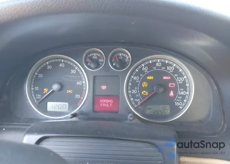 2004 Volkswagen Passat Gls from USA, damaged, VIN WVWPD63B04E116309